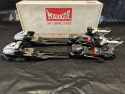 ZJAZDOVÉ SENIORSKÉ VIAZANIE MARKER TITANIUM 1200 PISTON CONTROL